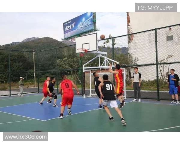 友谊赛精彩对决河床队展现足球魅力与团队精神